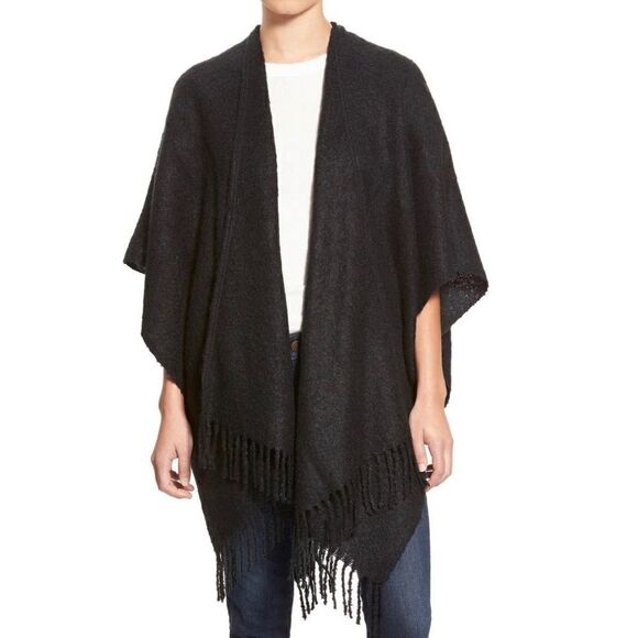 Echo‎ Bouclé Cape, Shawl, Wrap, Sweater, Black, Super Comfy Warm, One size NWT - Picture 1 of 13